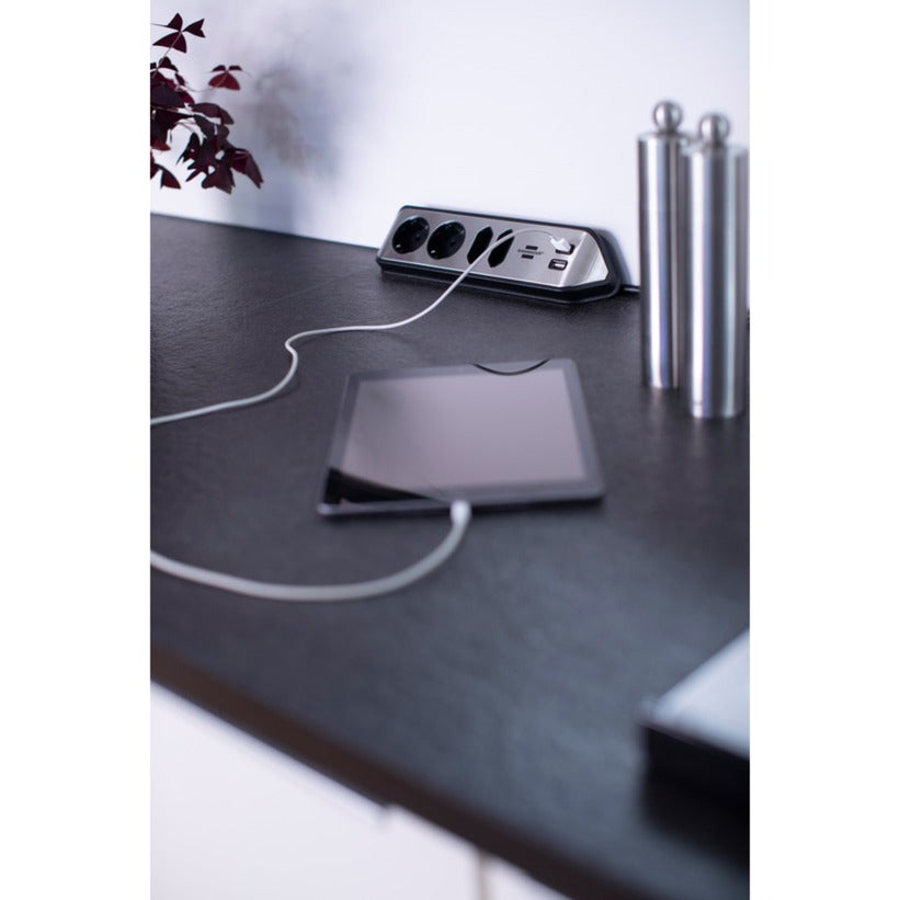 Brennerstuhl ®estilo hjørne tilslutningsboks med USB-opladningsfunktion 4-vejs 2x beskyttelsesstik 2x euro sølv sort
