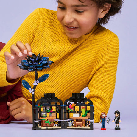 Lego ® Wednesday Black Dahlia - 76784