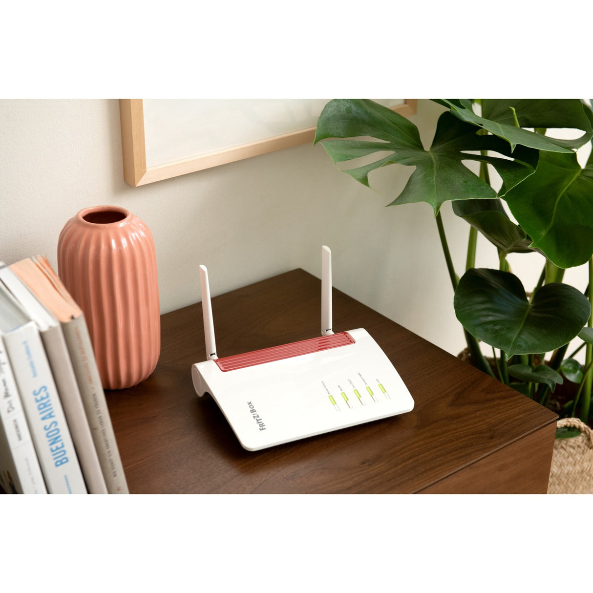 Fritz! box 6850 5g international wlan lte router (hvid rød, mesh wi-fi, 4g (lte), 3g (umts hspa+)