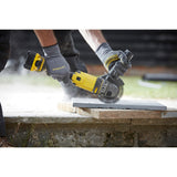 Stanley fatmax v20 18v vinkelsliber (gul sort, kuffert, 2 batterier (4.0ah) og oplader (4a) inkluderet)