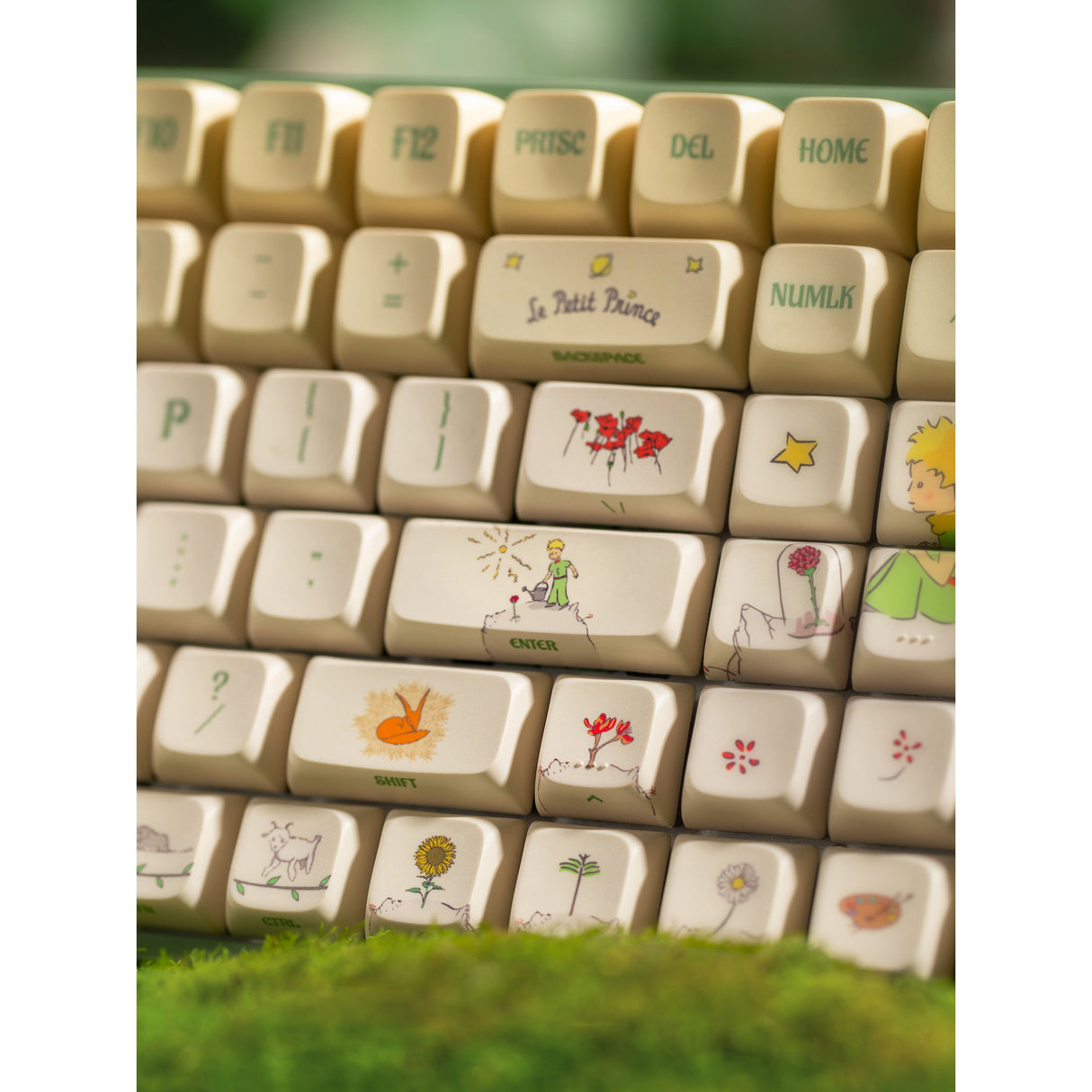 Iqunix f97 floral date rgb mekanisk gaming-tastatur (grøn, us-layout (qwerty), iqunix little prince, 96%, rgb-lysdioder, hot-swappable, pbt, 2.4ghz | bluetooth 5.1 | usb-c)