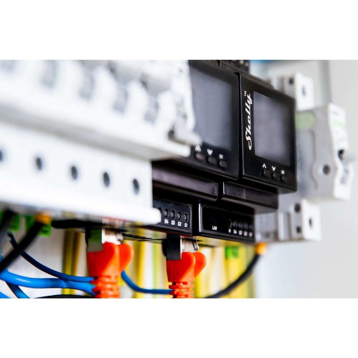 Shelly pro 16:00 relæ (4-kanals, WiFi, LAN, Bluetooth)