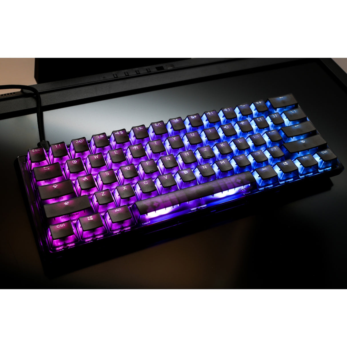 Ducky one 3 mini aura rgb mekanisk tastatur (sort, us-layout (qwerty), cherry mx brown, 60%, abs double shot, hot swap)