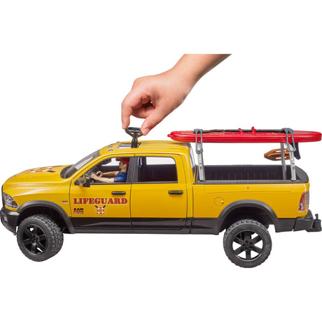 Bruder Dodge Ram 2500 redningsbrigadebil med livreddermodelkøretøj (02506)