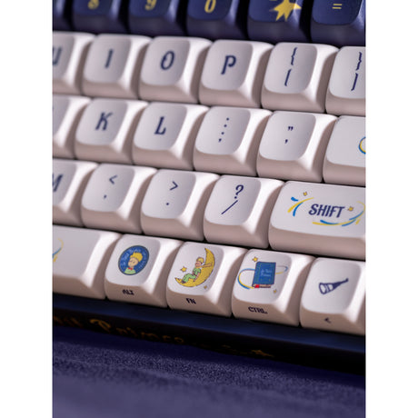 Iqunix F97 Starry Tryst RGB mekanisk gaming-tastatur (mørkeblåt, amerikansk layout (QWERTY), Iqunix silent rose, 96 %, RGB LED'er, hot-swappable, PBT, 2,4GHz | Bluetooth 5.1 | USB-C)
