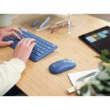 Trust Lyra trådløs tastaturmus til flere enheder, skrivebordssæt (blå, amerikansk layout, saksekontakter, 800 - 1.600 dpi, 2,4 GHz USB, Bluetooth, 65 %)