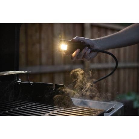 Weber arbejder med fleksibel belysning
