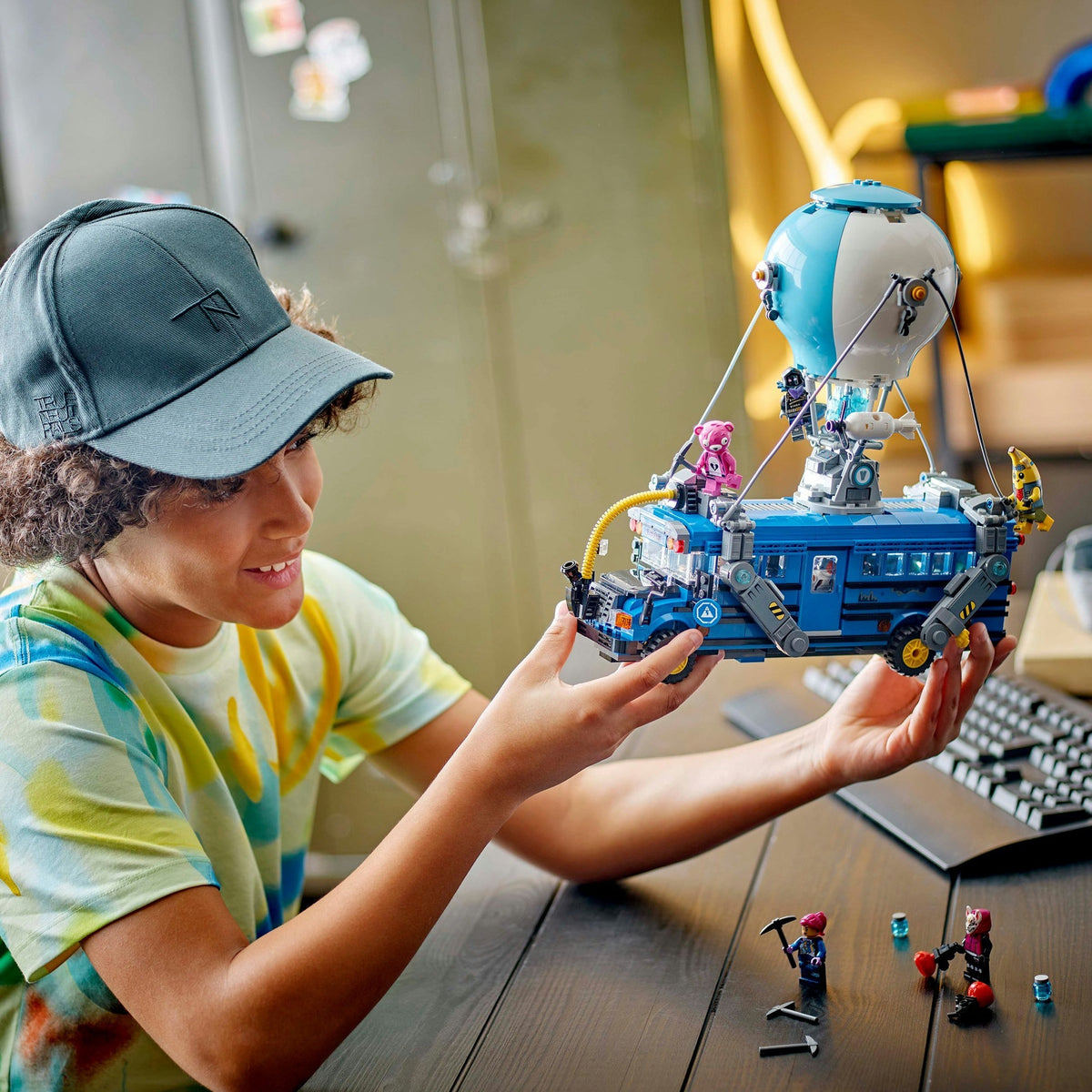 Lego Fortnite Battle Bus fra videospillet - 77073
