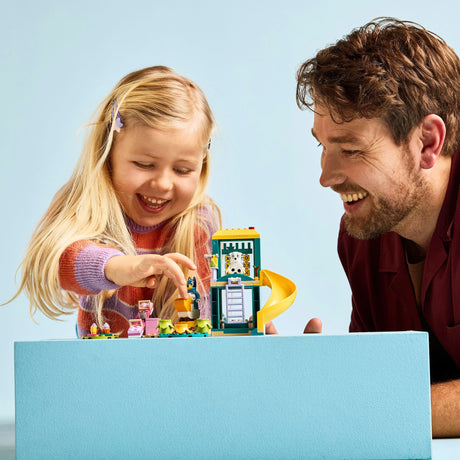 Lego ® bluey: bluey og chloé i legepladsbyggesættet - 11201