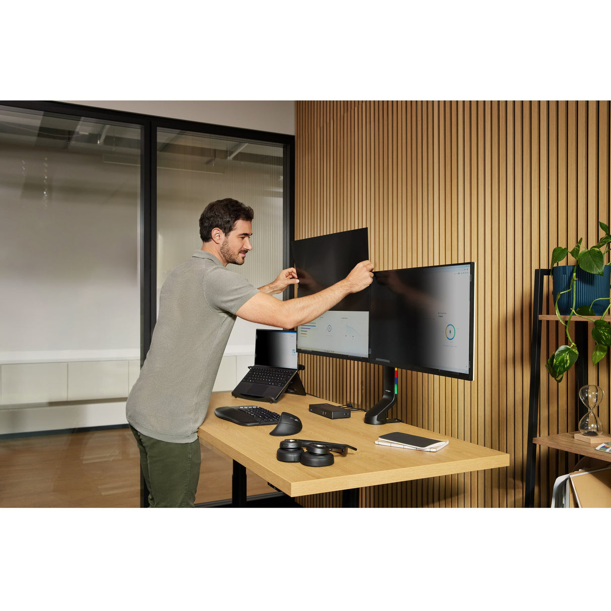Kensington pro fit ergo kb675 eq tkl genopladeligt tastatur (sort, eu-layout (qwerty), membran, 80% (tkl), bluetooth, 2,4 ghz)