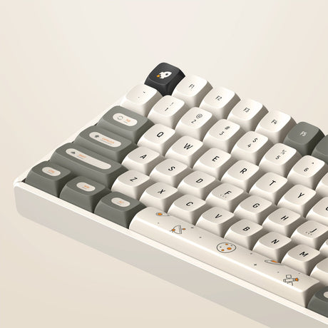 Iqunix f97 hitchhiker trådløst mekanisk tastatur (grå, us-layout (qwerty), cherry mx red, 96%, rgb-lysdioder, hot-swappable, pbt, 2,4ghz | bluetooth 5.1 | usb-c)