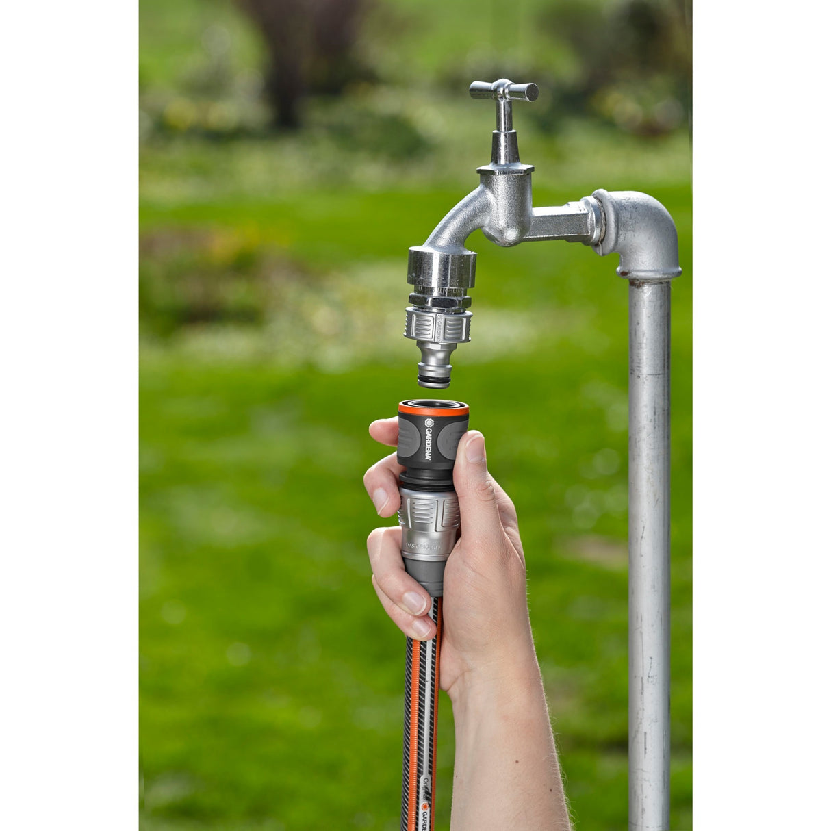 Gardena premium slangetilslutning 13 mm (1 2 ) - 15 mm (5 8 ) (grå sølv, 18255-50)