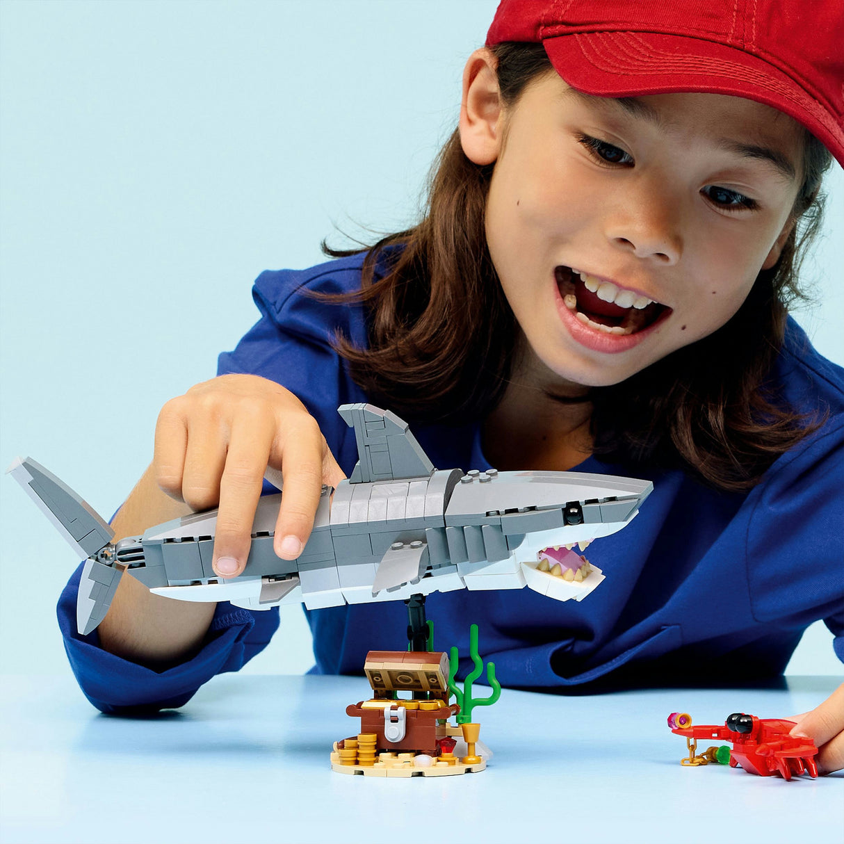 Lego glubsk haj med skattekiste byggelegetøj (31381)