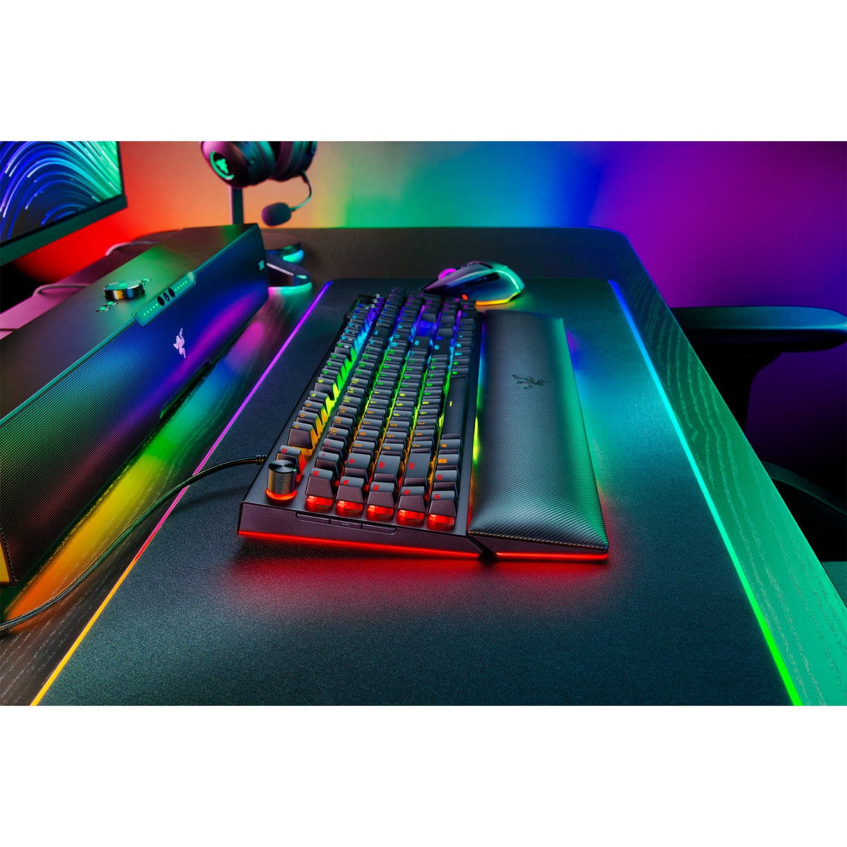 Razer blackwidow v4 pro, gaming tastatur (sort, us layout, grøn, rgb lysdioder, doubleshot abs)