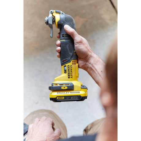 Stanley fatmax v20 18v multi-værktøj multifunktionelt værktøj (gul sort, etui, 2 batterier (2.0ah) og oplader (2a) inkluderet)