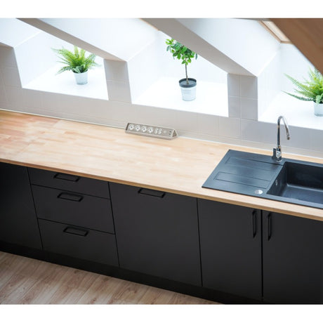 Brennerstuhl ®estilo hjørne tilslutningsboks med USB-opladningsfunktion 6-vejs 4x beskyttelsesstik 2x euro sølv hvid