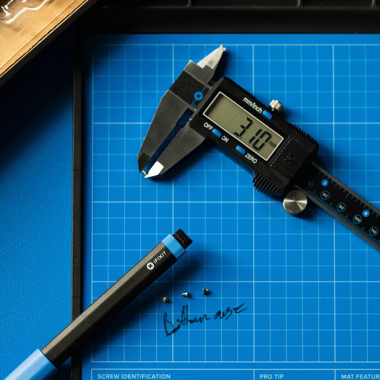 Ifixit digital skydelære måleenhed (sort)