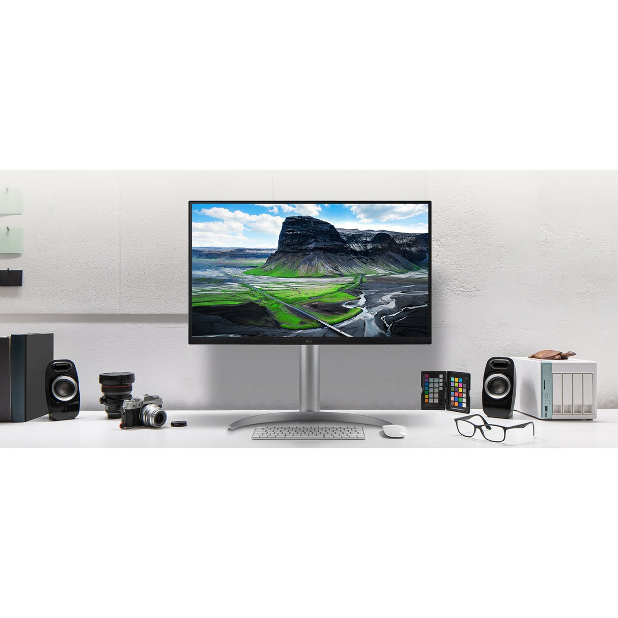 LG Ultrafine 32UQ850V-W 31,5 4K UHD-skærm (hvid, 2x HDMI, skærmport, 2x USB-A, USB-B, USB-C)