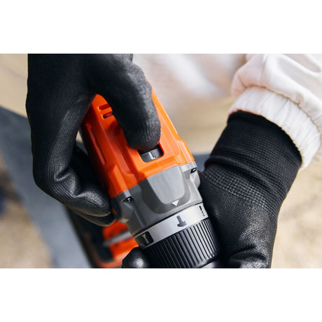 Black+decker 18v 2.0ah schroefklopboormachine (zwart oranje, accu en oplader inbegrepen.)