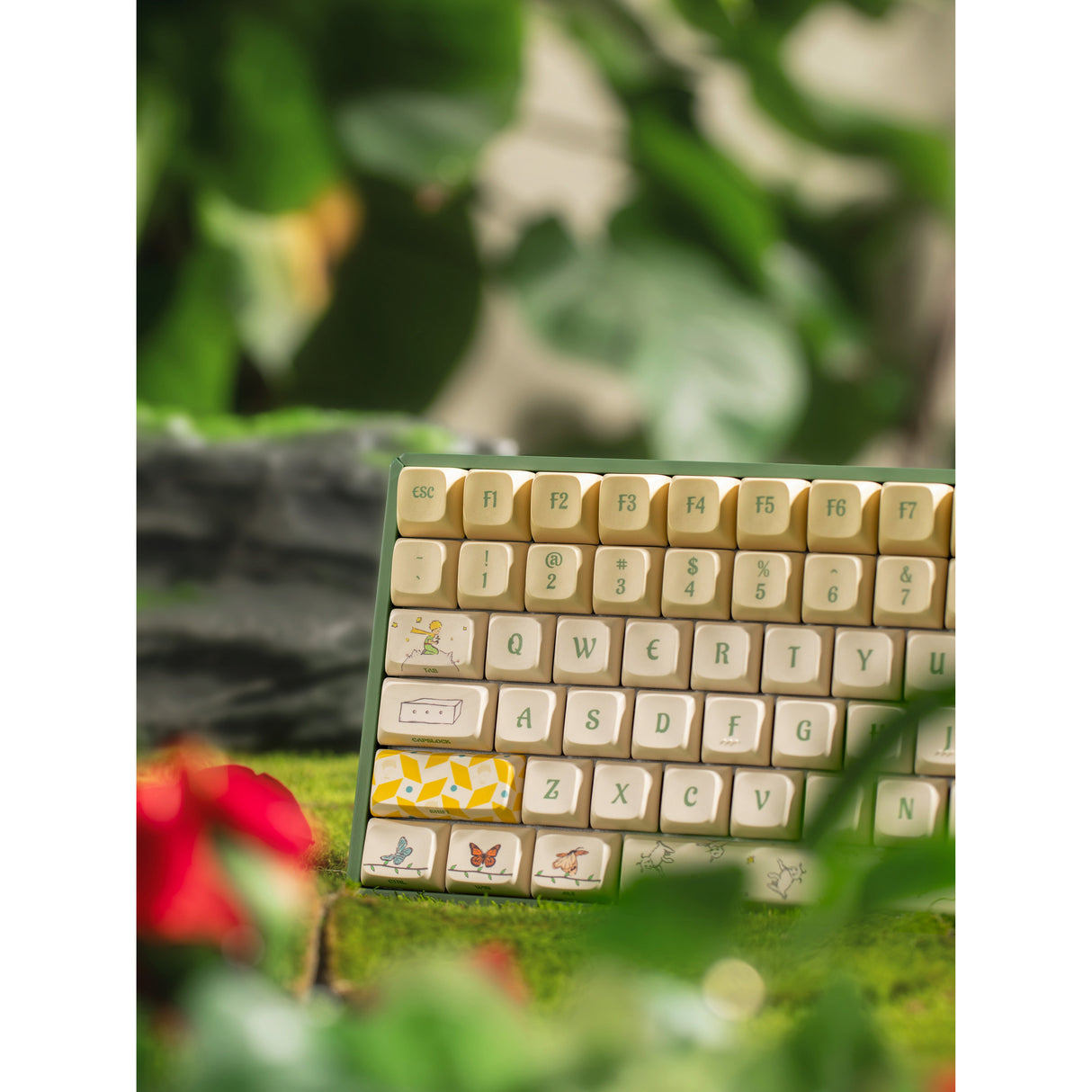 Iqunix f97 floral date rgb mekanisk gaming-tastatur (grøn, us-layout (qwerty), iqunix little prince, 96%, rgb-lysdioder, hot-swappable, pbt, 2.4ghz | bluetooth 5.1 | usb-c)