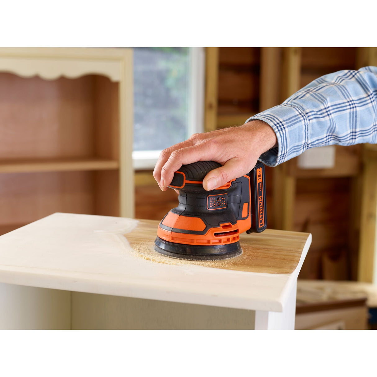 Black+decker bdcros18 18v batteri excentersliber (sort orange, opbevaringstaske, oplader og batteri inkluderet)