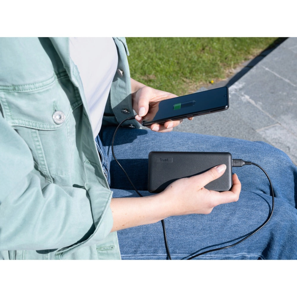 Trust primo 20.000 mah øko powerbank (sort)