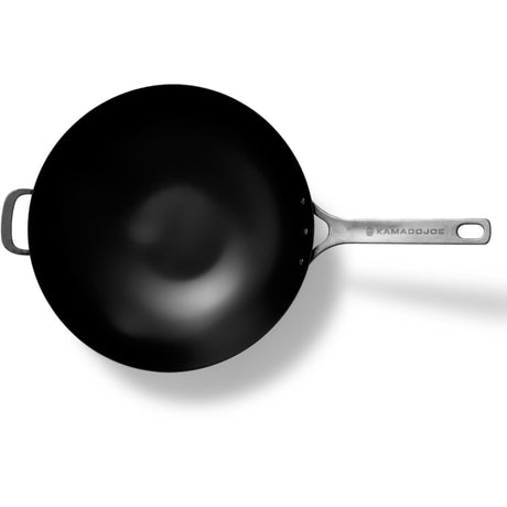Kamado Joe® kulstofstål wok – til autentisk stegning på Kamado BBQ