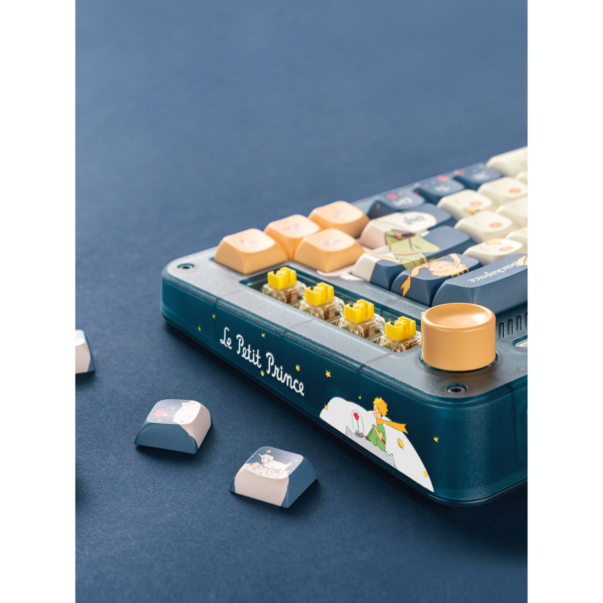 Iqunix zx75 sky støder på trådløst mekanisk tastatur (blåt, us-layout (qwerty), iqunix silent rose, 75%, rgb-lysdioder, hot-swappable, double-shot pbt, 2,4ghz | bluetooth 5.1 | usb-c)