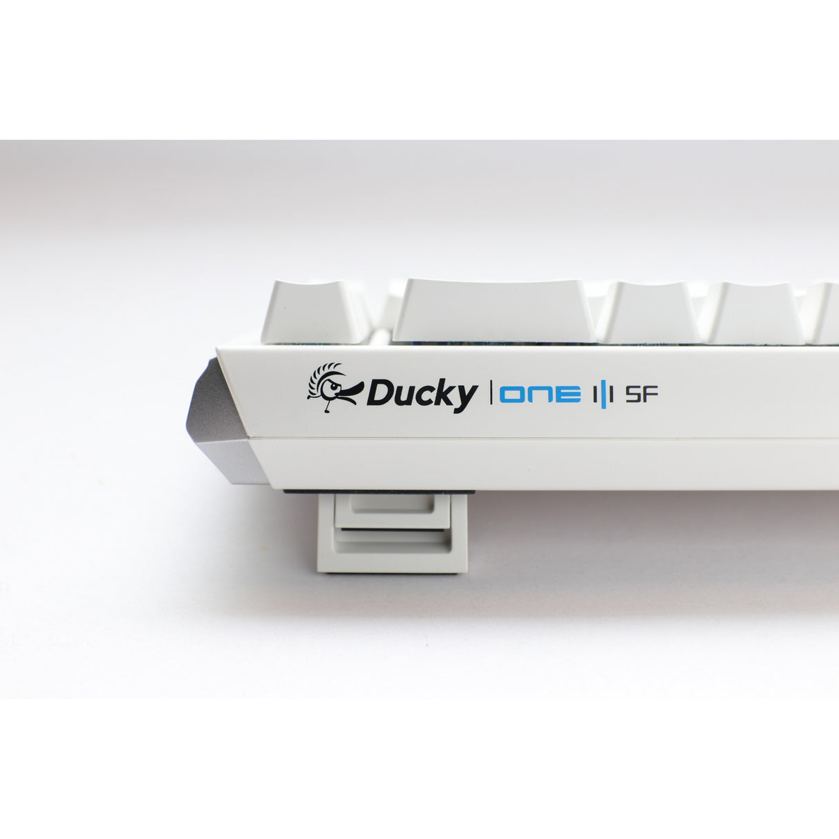 Ducky one 3 klassisk rent hvidt SF RGB mekanisk tastatur (hvidt, amerikansk layout (Qwerty), cherry MX brown, 65%, RGB LED'er, double-shot PBT, hot-swappable, Quack mekanik)