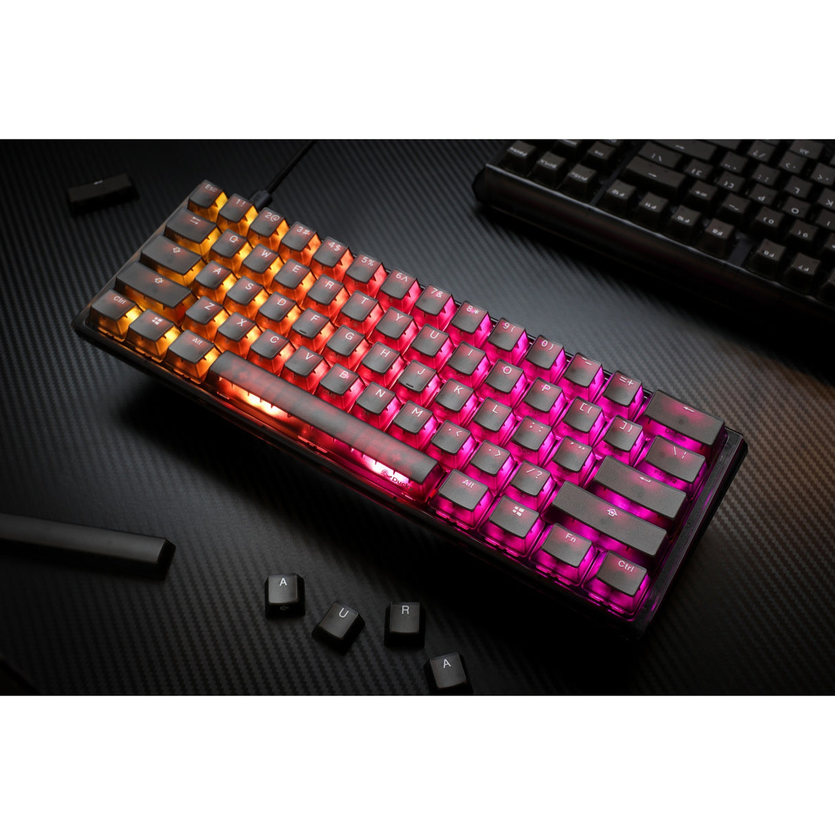 Ducky one 3 mini aura rgb mekanisk tastatur (sort, us-layout (qwerty), cherry mx brown, 60%, abs double shot, hot swap)