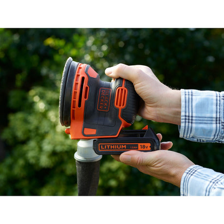 Black+decker 18v skruetrækker + 18v excentrisk slibemaskine bundt (sort orange)
