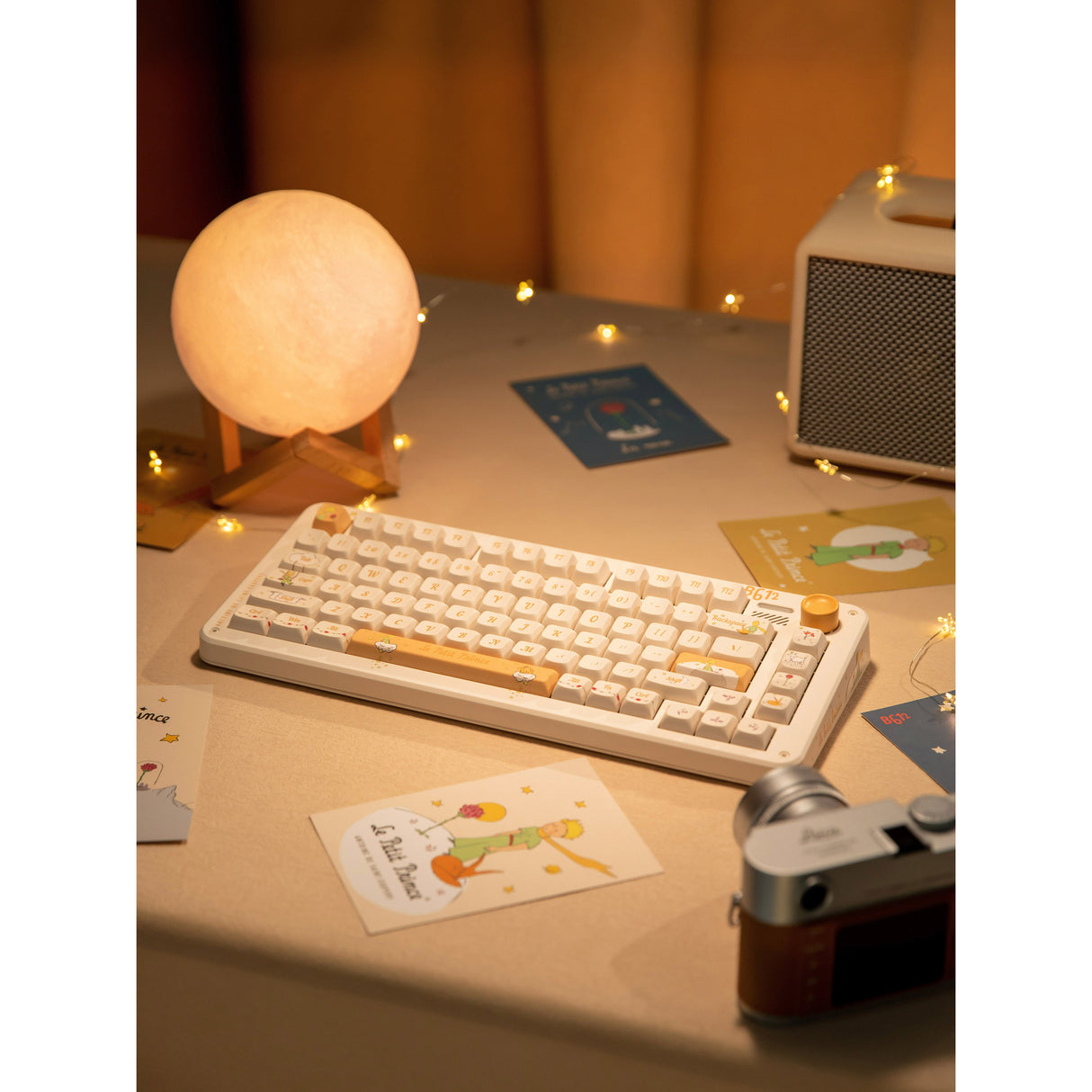 Iqunix zx75 sunset ponder trådløst mekanisk tastatur (lysegult, amerikansk layout (QWERTY), Iqunix silent rose, 75%, RGB LED'er, hot-swappable, double-shot PBT, 2,4GHz | Bluetooth 5.1 | USB-C)
