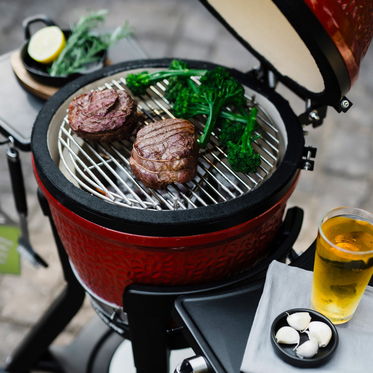 Kamado Joe Joe Jr® vogn med sideborde grillvogn (sort)