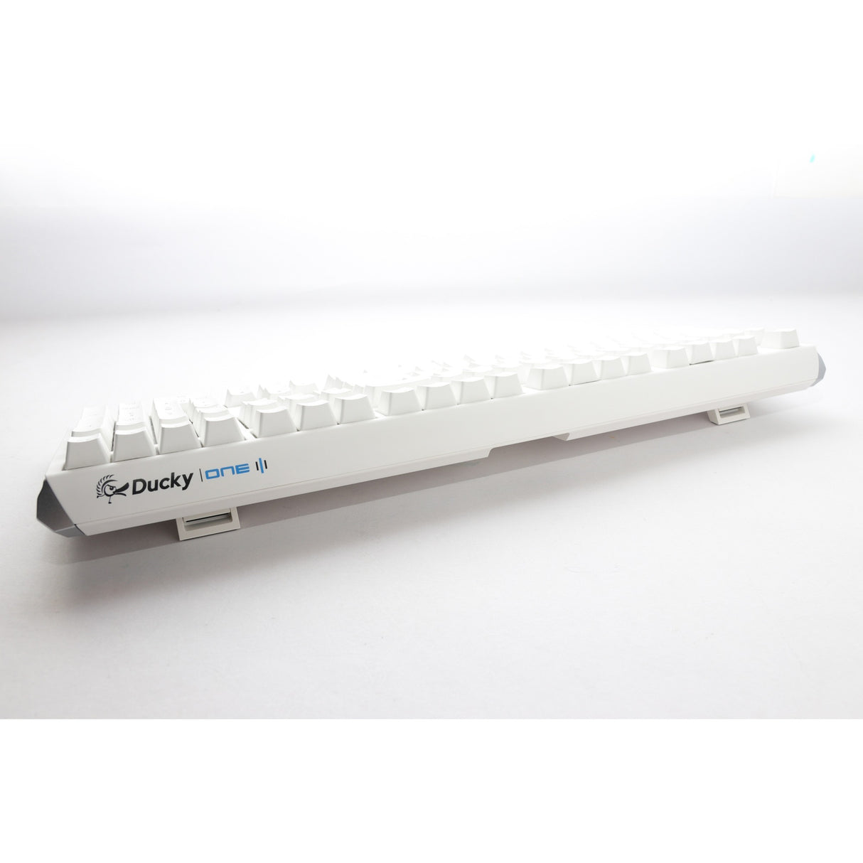Ducky one 3 classic pure white, tastatur (hvid, us-layout, cherry mx blue, rgb led, double-shot pbt, hot-swappable, quack mekanik)