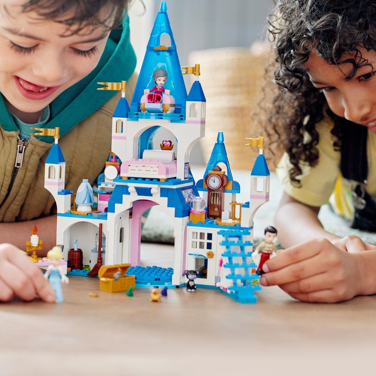 Lego Disney Princess - Askepots slot og det smukke prinsens byggelegetøj (43206)