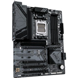 Gigabyte B650 Eagle Socket AM5 bundkort (RAID, GB-LAN, lyd, ATX)