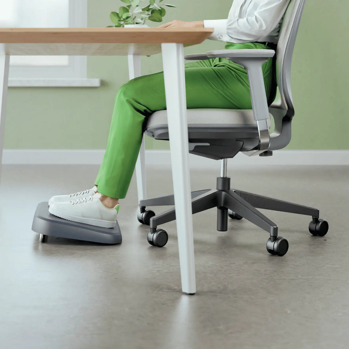 Leitz ergo justerbar bordfodstøtte (sort)