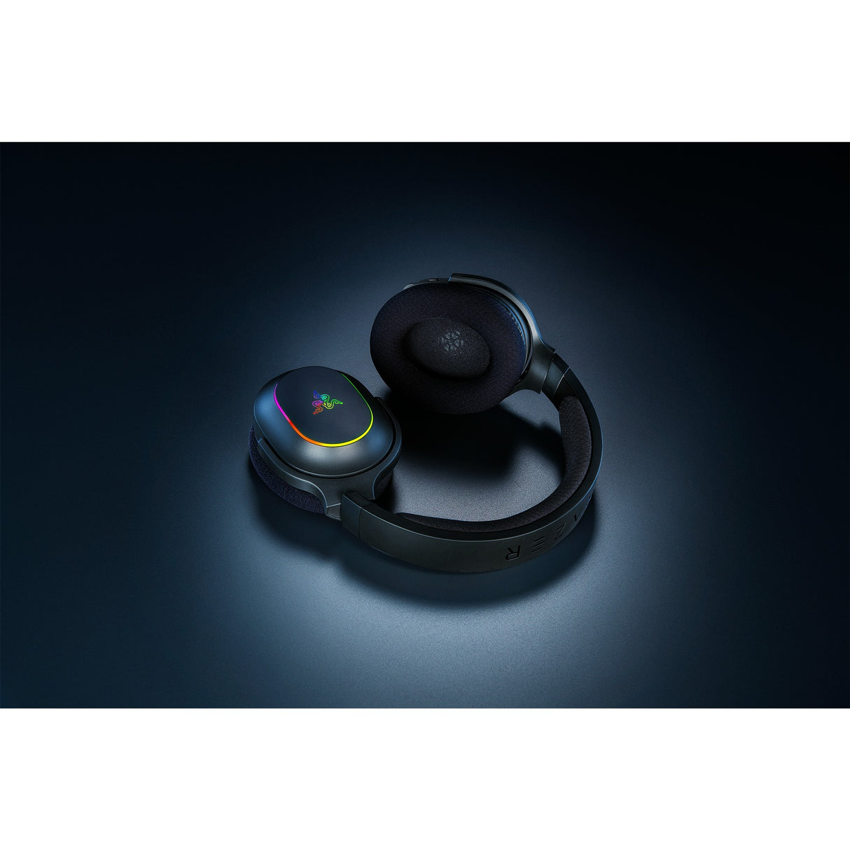Razer barracuda x chroma over-ear gaming headset (sort, USB dongle, Bluetooth)