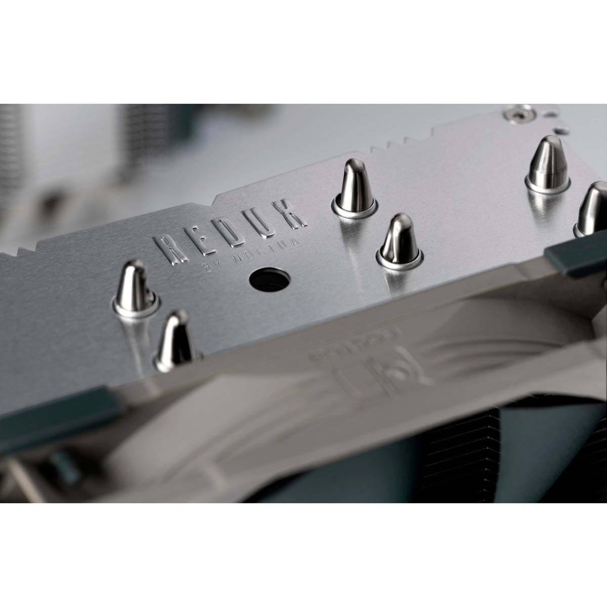 Noctua NH-U12S Redux CPU-køler (grå, 4-benet PWM blæserstik)