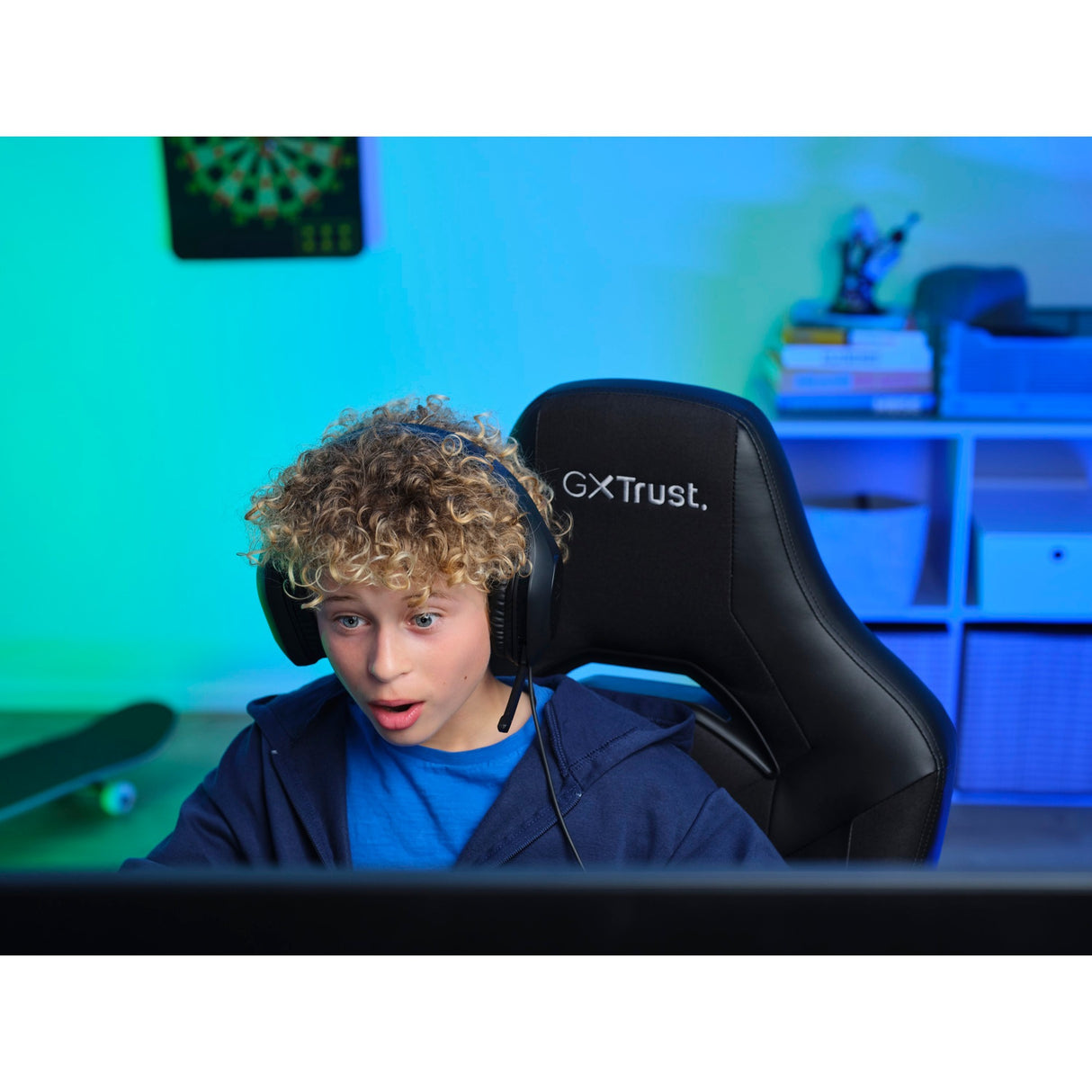 Trust gxt 703 riye gaming stol (sort)