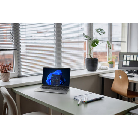 Asus ekspertbog p5 pm5606cga-pl0034x 16 copilot+ bærbar computer (grå | ryzen ai 7 445 | radeon 840m | 32 GB | 1 TB SSD)
