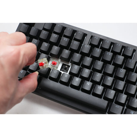 Ducky zero 6108 klassisk sort rgb mekanisk gaming-tastatur (sort, us-layout (qwerty), cherry mx2a speed silver, 100%, rgb-lysdioder, double-shot pbt, hot swap, 2,4ghz | bluetooth | usb-c)