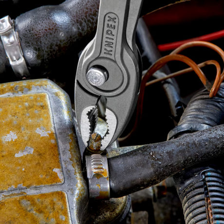 Knipex greb foran | længde 200 mm | polerede flerkomponentskeder | sort fosfateret | 1 stk - 82 02 200 - 82 02 200