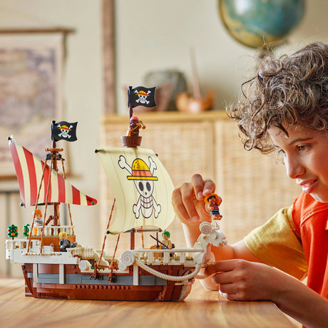 Lego ® one piece piratskibet går lystigt byggesæt - 75639
