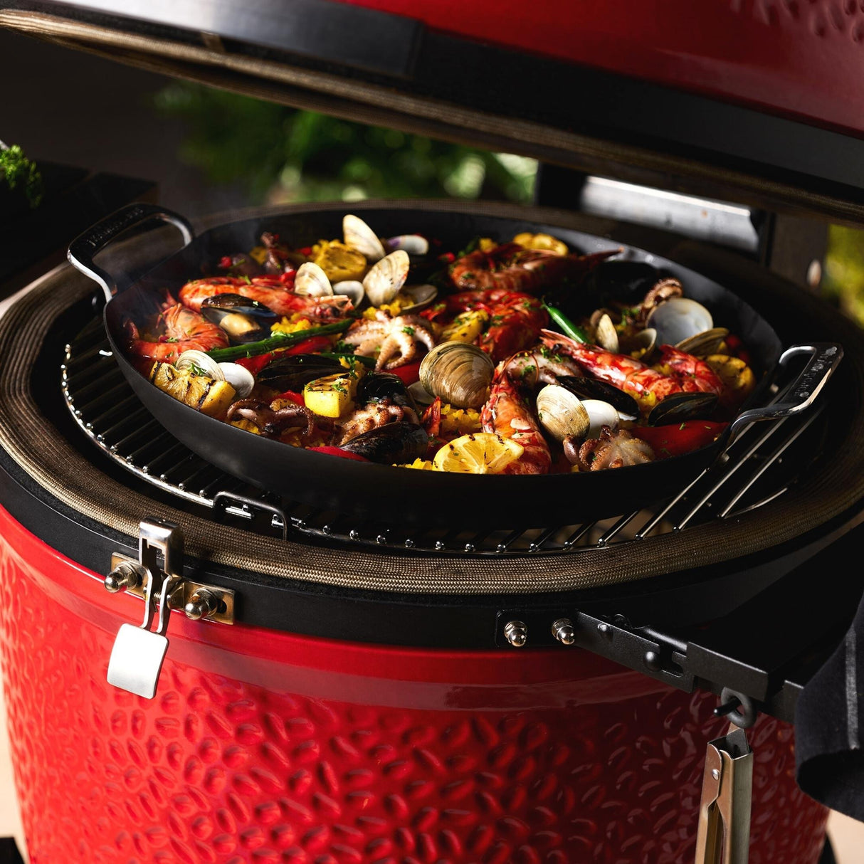 Kamado joe carbon steel paella pande stegepande