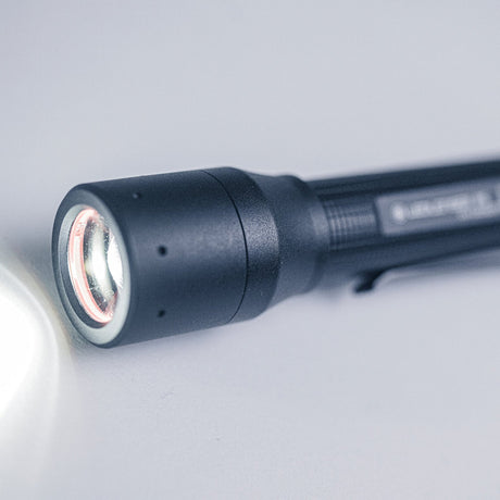 Ledlenser p5 lommelygte (sort, 200 lm, 6000-7500k)