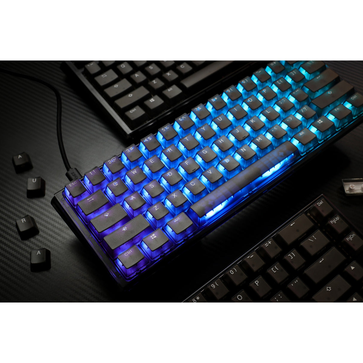 Ducky one 3 mini aura rgb mekanisk tastatur (sort, us-layout (qwerty), cherry mx brown, 60%, abs double shot, hot swap)