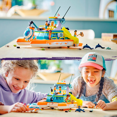 Lego friends - konstruktionslegetøj til søredningsbåd (41734)