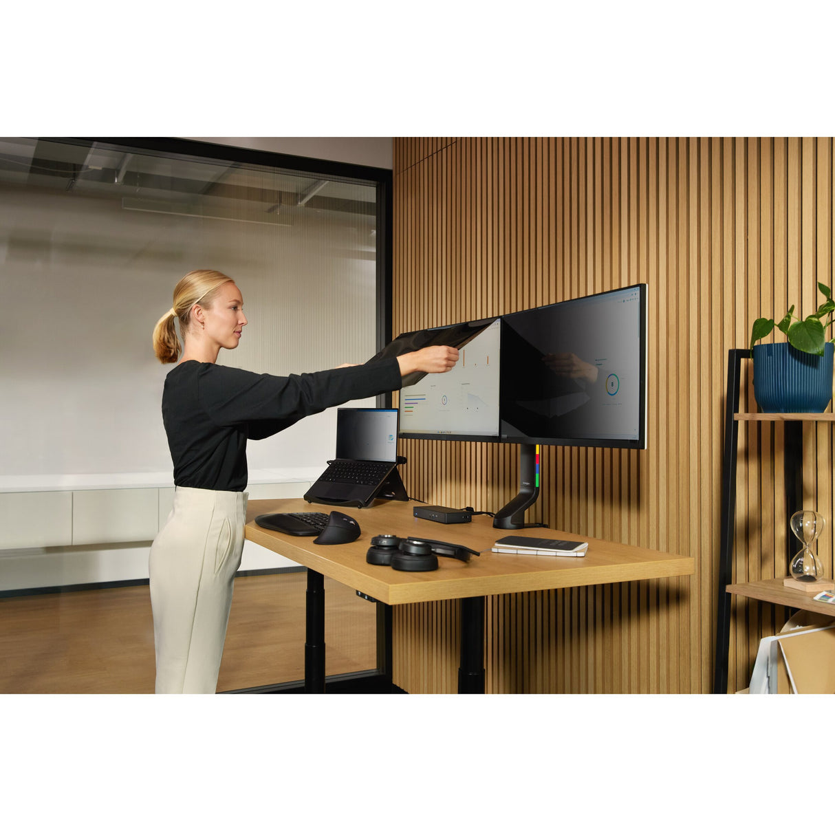 Kensington pro fit ergo kb675 eq tkl genopladeligt tastatur (sort, eu-layout (qwerty), membran, 80% (tkl), bluetooth, 2,4 ghz)