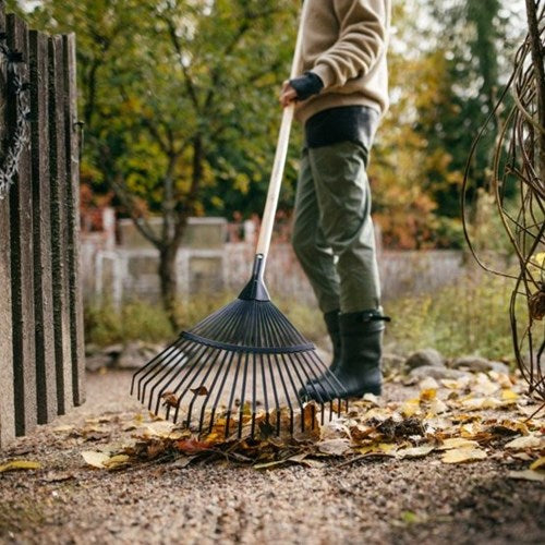 Fiskars massiv træblæserive med flade tænder fsc – 1077118
